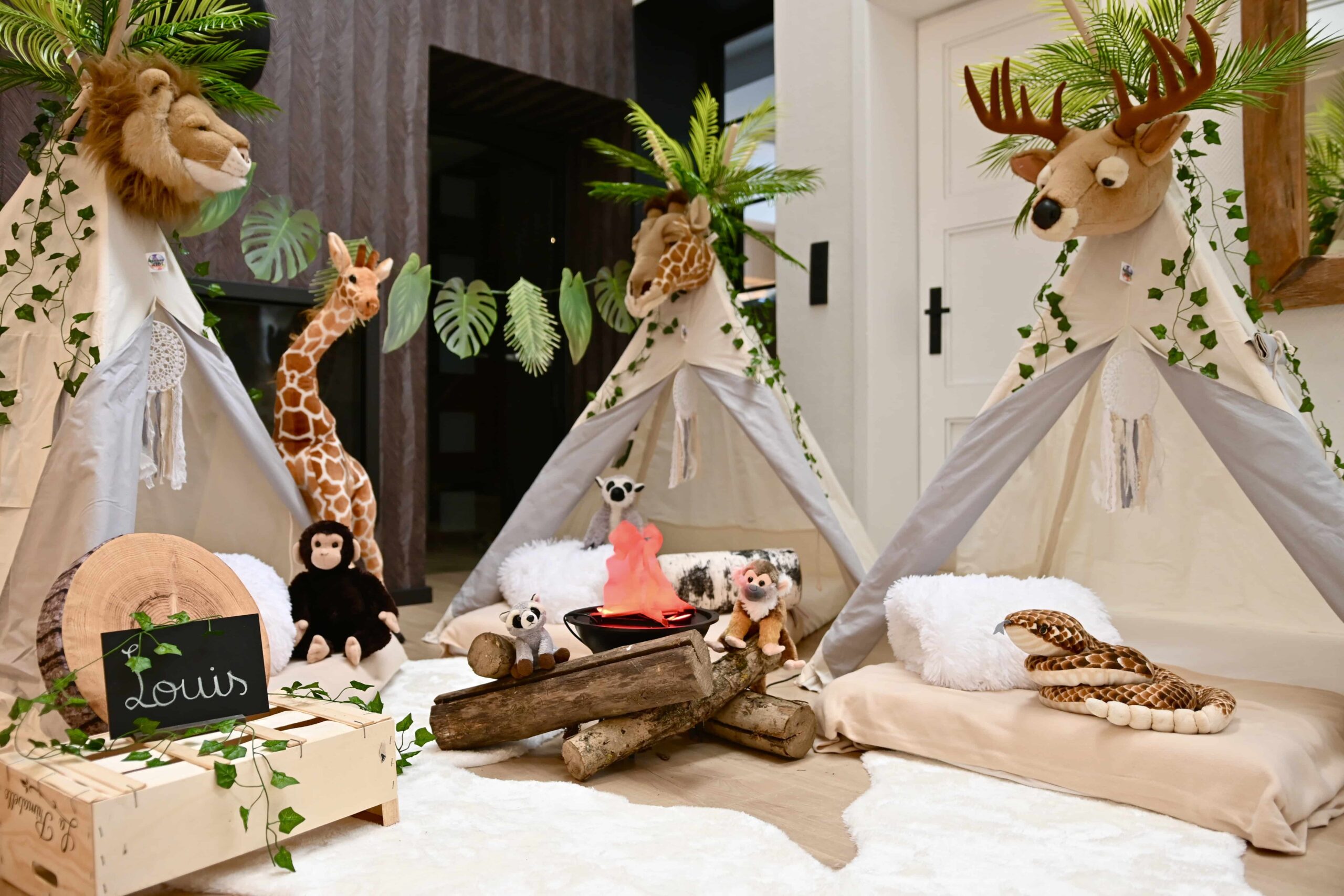 jungle_teepee_party